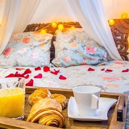 Jacuzzi - La Petite Romantique - Flobnb Laon Exteriör bild