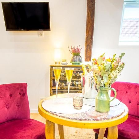 Jacuzzi - La Petite Romantique - Flobnb Laon Exteriör bild